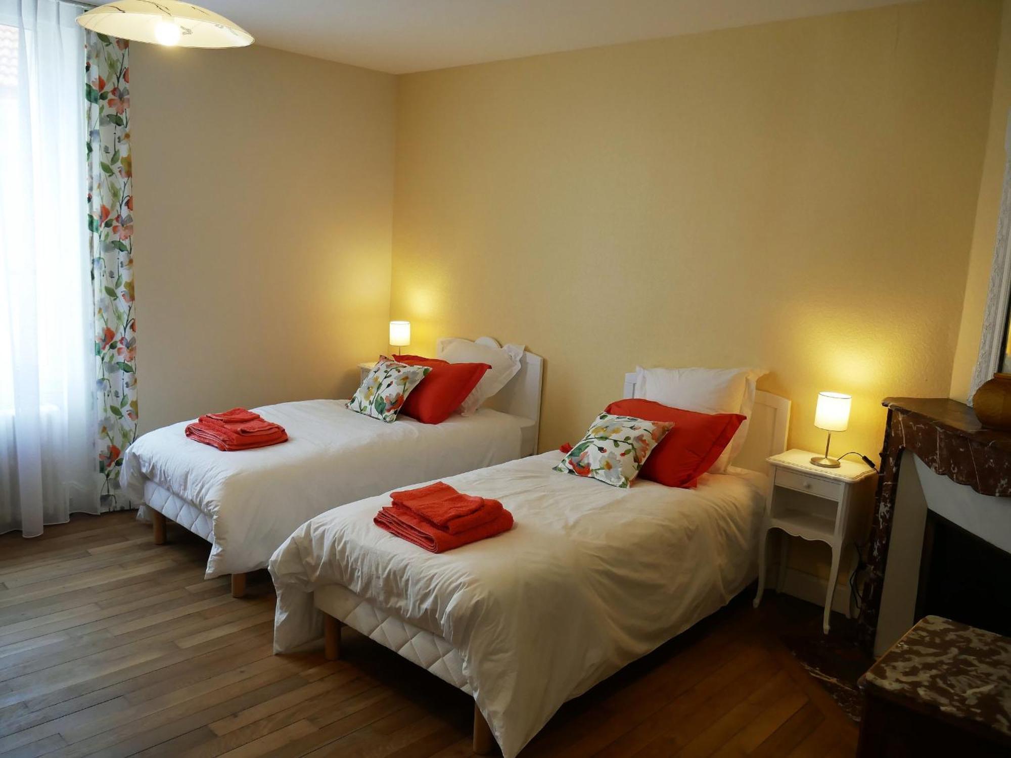 Gite Champetre A Mareau-Aux-Pres: Terrasse, Jardin, Et Confort Pour 6 Personnes - Fr-1-590-140 Buitenkant foto