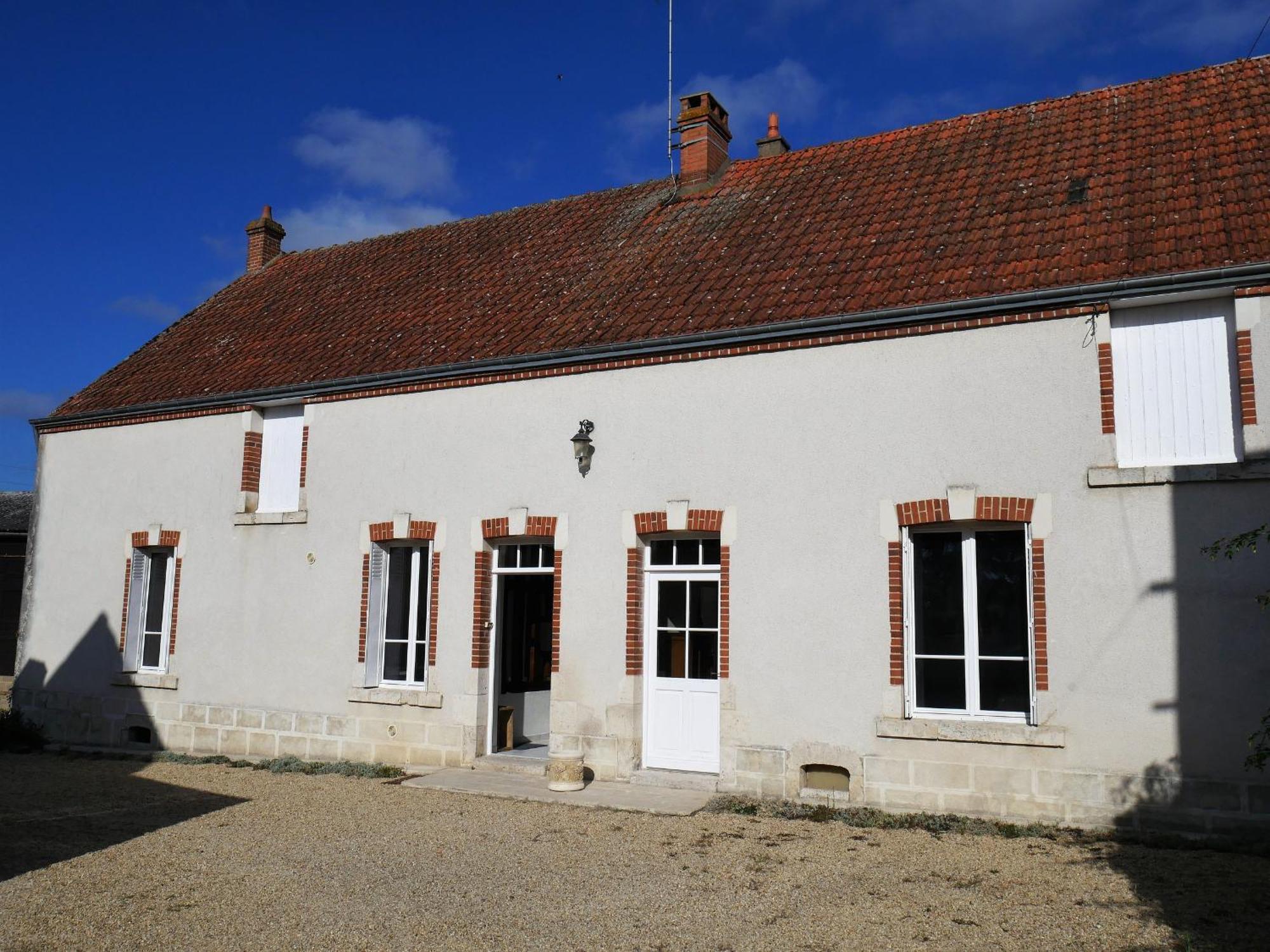 Gite Champetre A Mareau-Aux-Pres: Terrasse, Jardin, Et Confort Pour 6 Personnes - Fr-1-590-140 Buitenkant foto